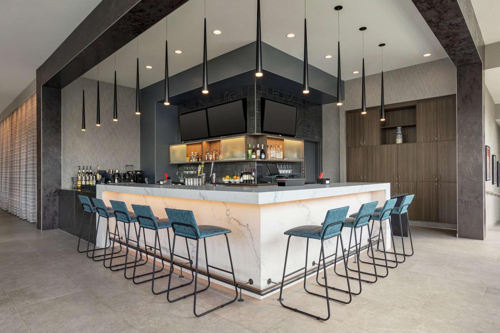 Home2 Suites By Hilton Minneapolis University Area מראה חיצוני תמונה